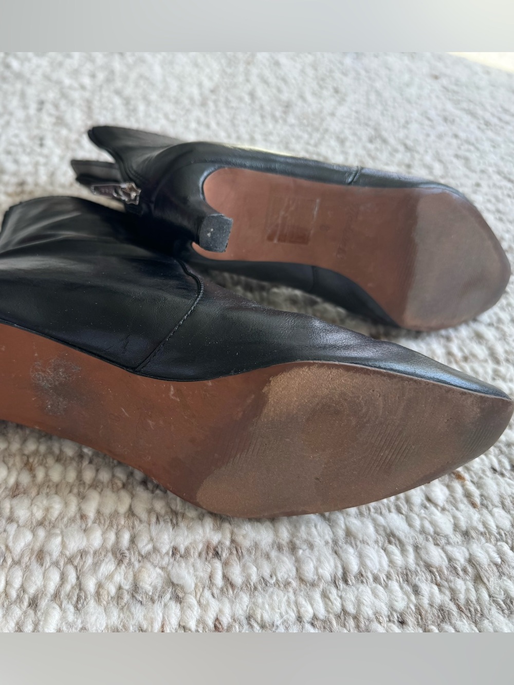 Madewell The Dimes Kitten Heel Ankle Boot Black Crinkle Leather Size 8 - Picture 13 of 13